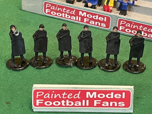 Subbuteo riot police - riot,