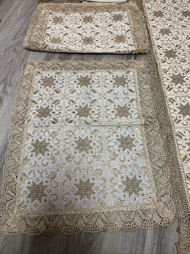 Vintage square cream - vintage, gold