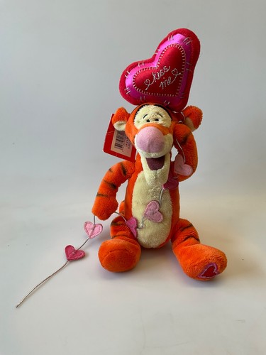 Tagged kiss me tigger - kiss,