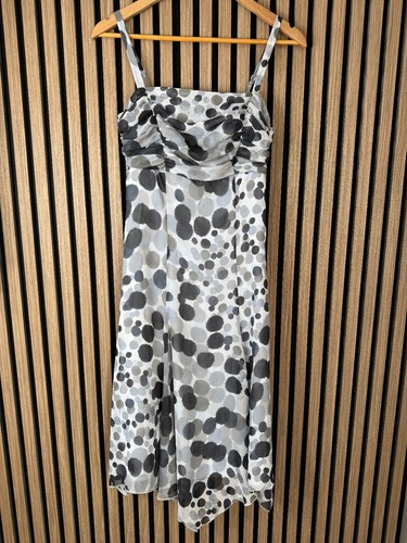 Per una monochrome - polka, dot