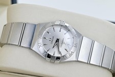Ladies Omega Constellation Watch 123.10.24.60.02.001 - 24mm Silver Dial 2010
