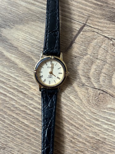 Ladies vintage gucci watch - ladies,