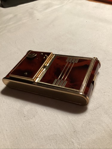 Vintage art deco camera style - art,