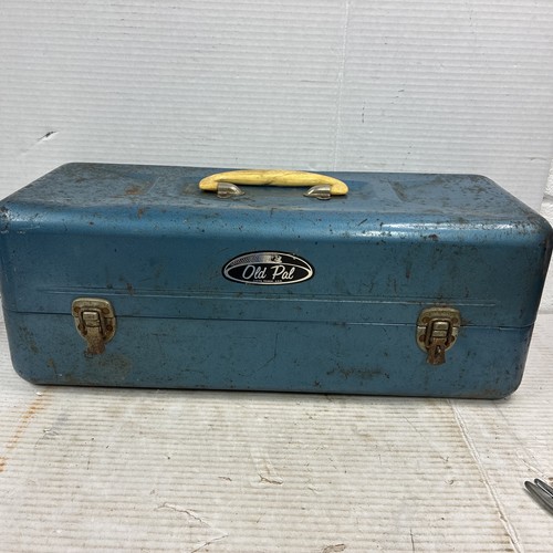 Vintage old pal metal - pal,