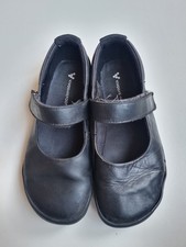 Vivobarefoot Wyn School Shoes, Black, Size 32, wild hide leather