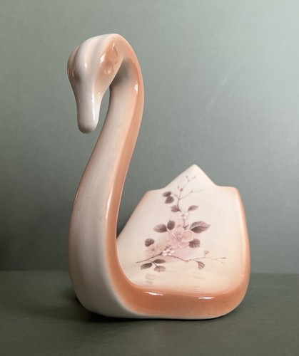 Vntg ceramic swan flowers - vntg, w/flowers