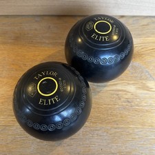 Set of 2 Taylor Elite Lawn Bowls Size 5, M-U26209