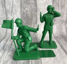 Disney Classic Green Army Men