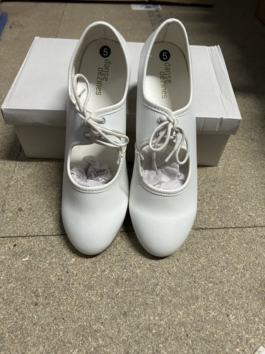 White low heel - heel, tap