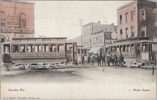 Market square kenosha - square,