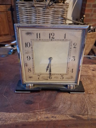 Smiths mantle clock art - art, deco