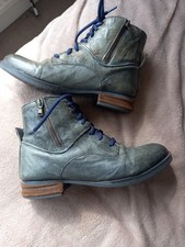 josef seibel Ladies Distressed