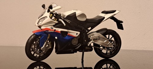 Scale bmw 1000 rr - 1/12,