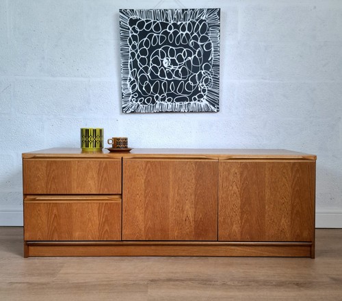 Mid century low - mid, sideboard