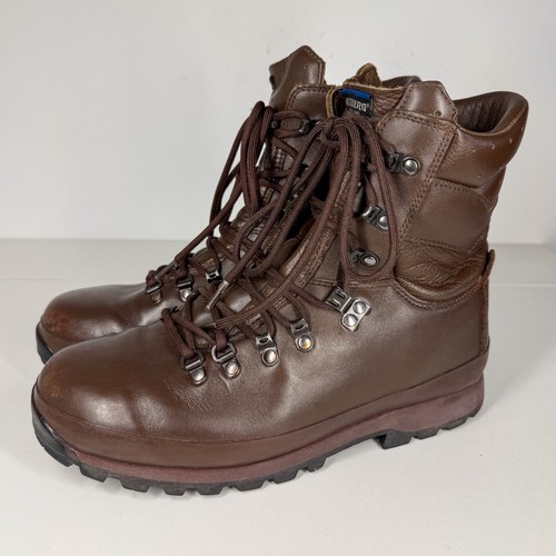 Altberg defender combat - defender, high