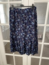 Ladies Skirt