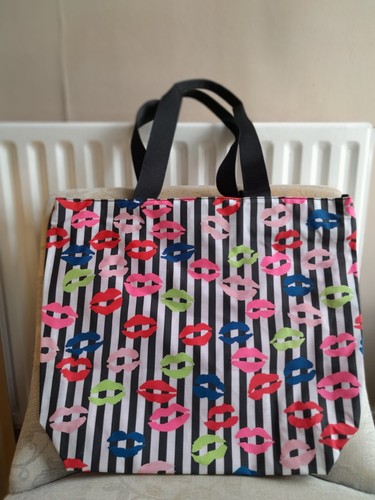 Fab vintage lulu guinness lips - fab,