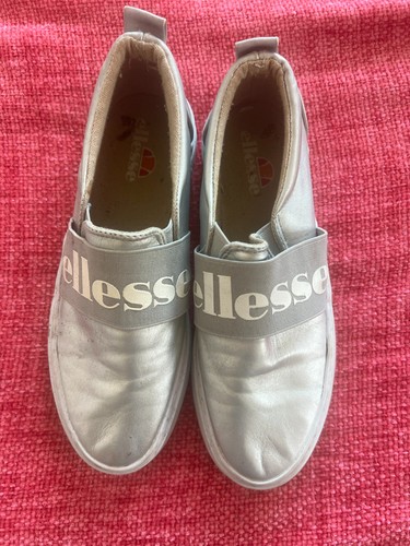 Ellesse silver slip on - 👟✨,