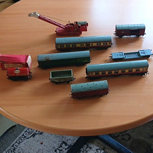 Dublo gauge freight - dublo, wagons