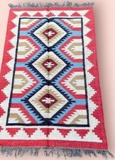 Teraditional Kilim Vintage Rug