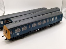 Hornby R2579 Class 101 3 car DMU BR Blue yellow ends, passengers & driver, DCC