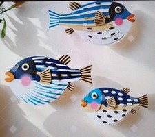 3 PUFFER FISH SWIMMING 2D