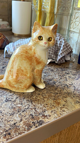 Winstanley ceramic pottery cat - ceramic/pottery,
