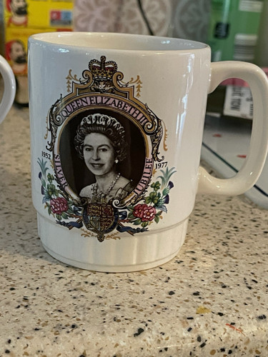Queen elizabeth 1977 silver - queen,