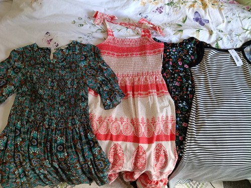 Bundle four women dresses - of, women's