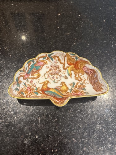 Royal crown derby bone china - royal,