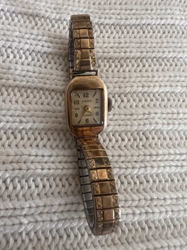 Vintage 9ct gold ladies watch - ladies,