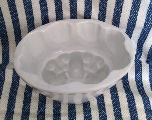 Antique victorian white - antique,