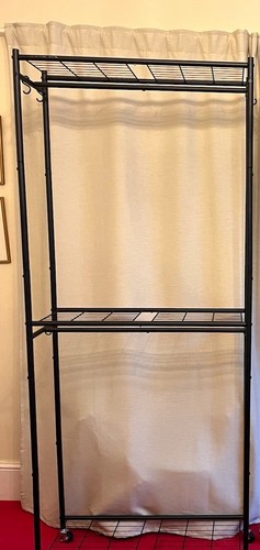 Black metal freestanding - black,