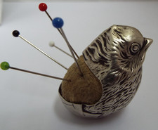 BEAUTIFUL ANTIQUE SAMPSON MORDAN 1908 STERLING SILVER NOVELTY CHICK PIN CUSHION
