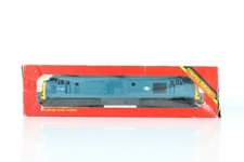 Hornby R751 OO Gauge Class 37 BR Blue "37 130" Diesel Locomotive