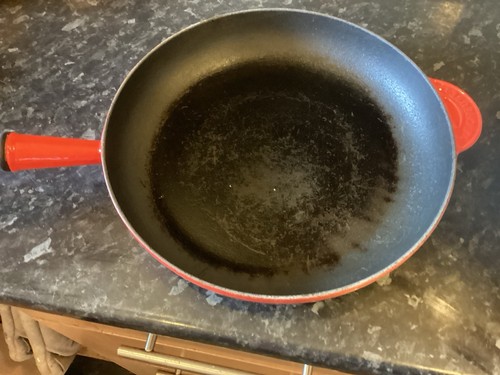 Lecreuset cast iron - lecreuset,