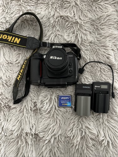 Perfect nikon d100 1mp dslr - perfect,