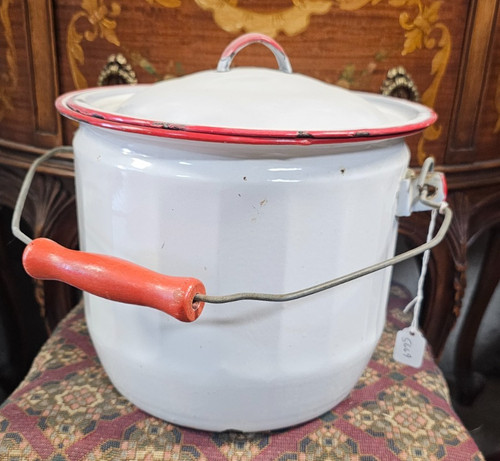 Vintage red and white enamel - red,