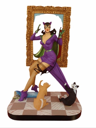 Catwoman pin hand painted - pin-up,