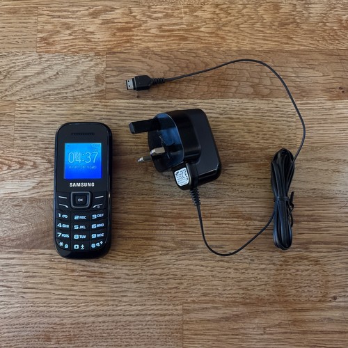 Samsung e1200i black - -e1200i,