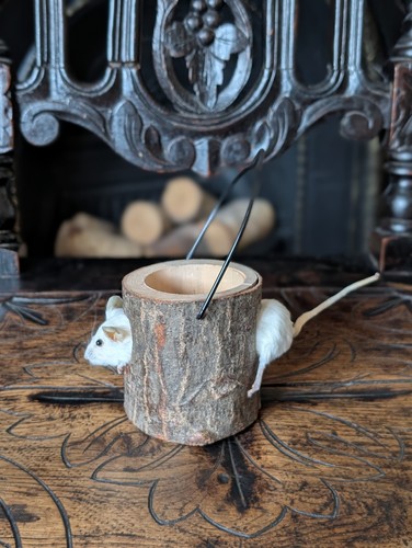 White taxidermy mice mouse - taxidermy, mice/mouse