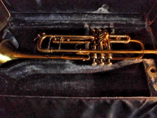 Bach Stradivarius Vintage Model 37  ML Bb Trumpet  Serviced Original case