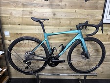 2025 Bianchi Specialissima Pro Ex-demo Ultegra Di2 Bike. 53cm