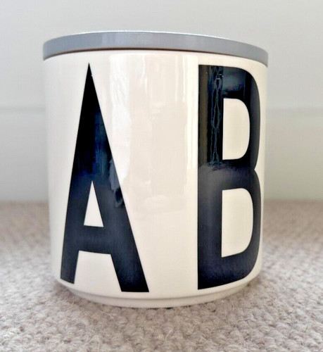 Arne jacobsen design letters - design,