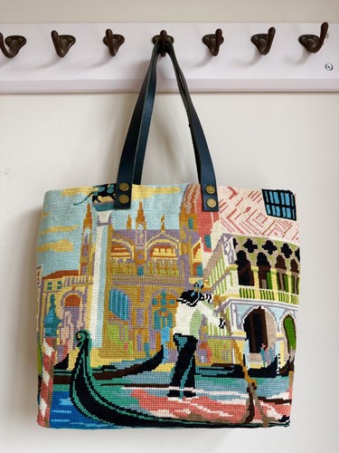 Shop moz tapestry - le,