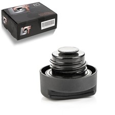 Fuel tank cap lock fuel tank