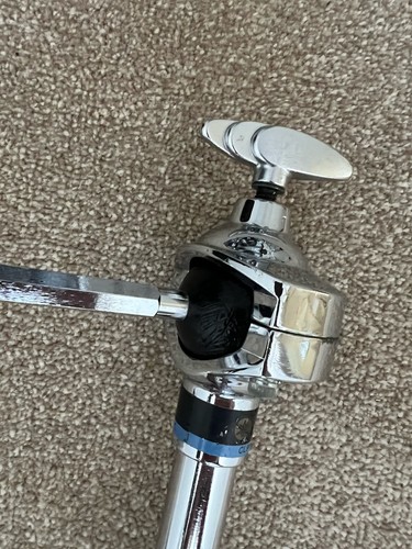 Yamaha tom holder - tom, socket