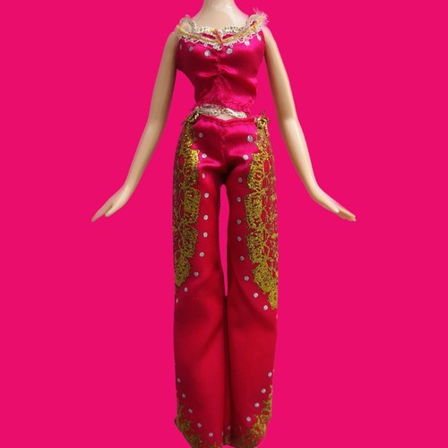 Bratz dolls clothes - bratz, bundle