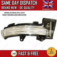 SKODA OCTAVIA 2013-2019 RIGHT DRIVERS SIDE DOOR WING MIRROR INDICATOR LED