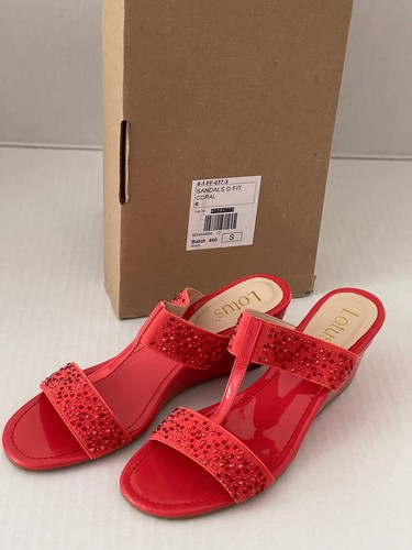 Devine lotus christmas patent - christmas,